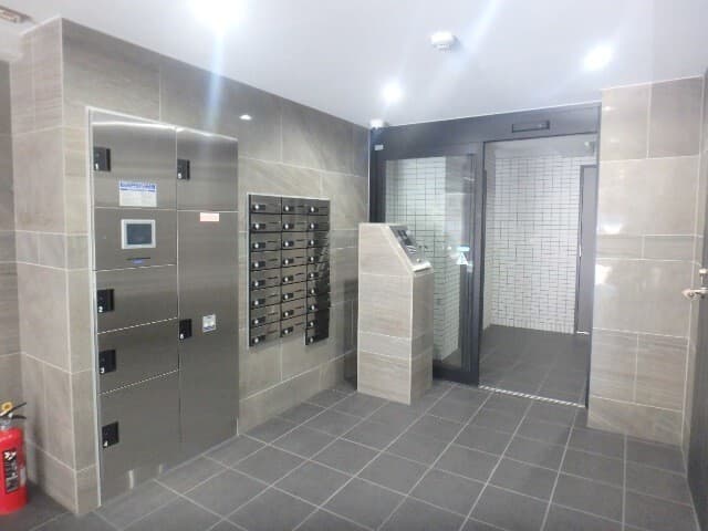 Room image 12