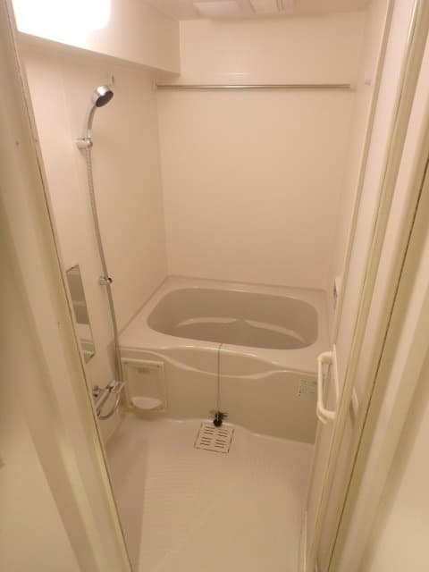Room image 9