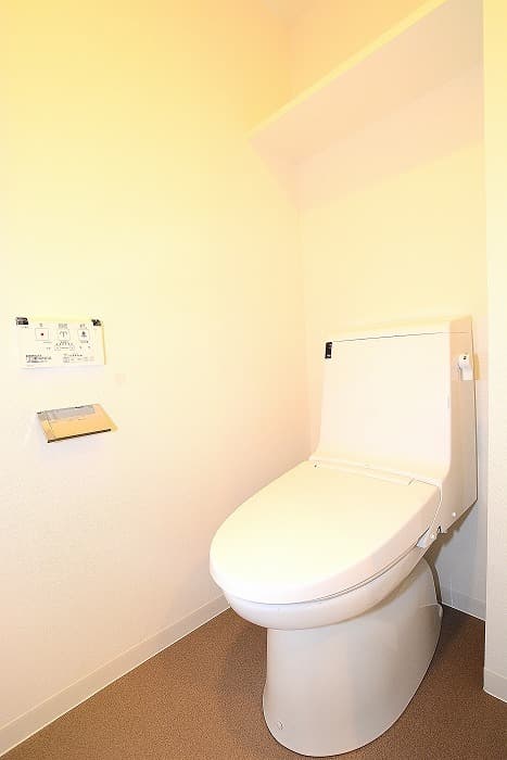 Room image 8