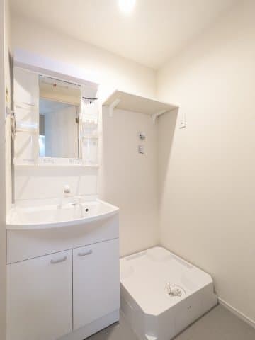Room image 12