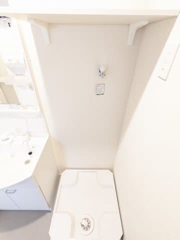 Room image 13