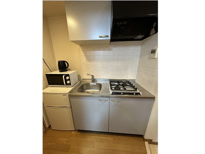 Room image 9