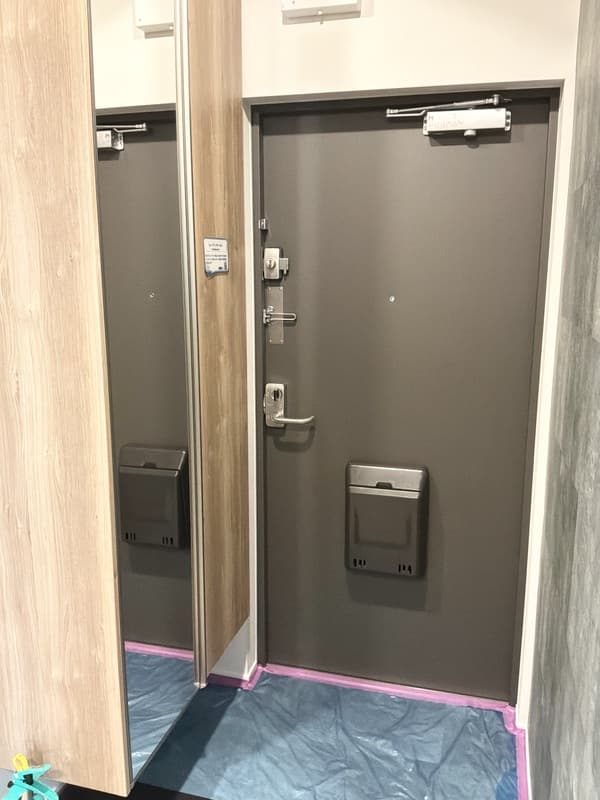 Room image 8