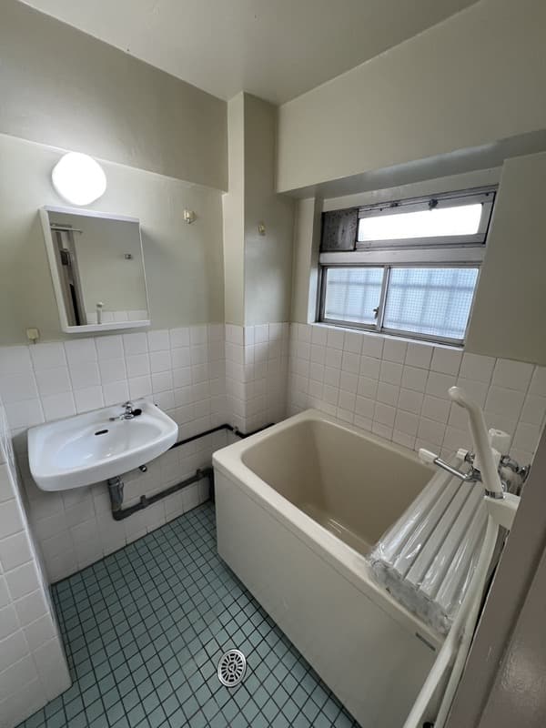 Room image 14