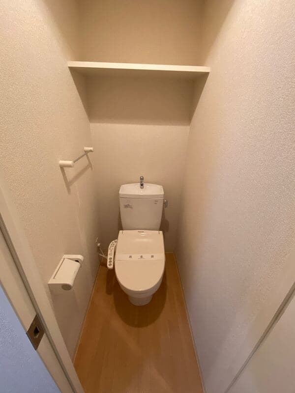Room image 9