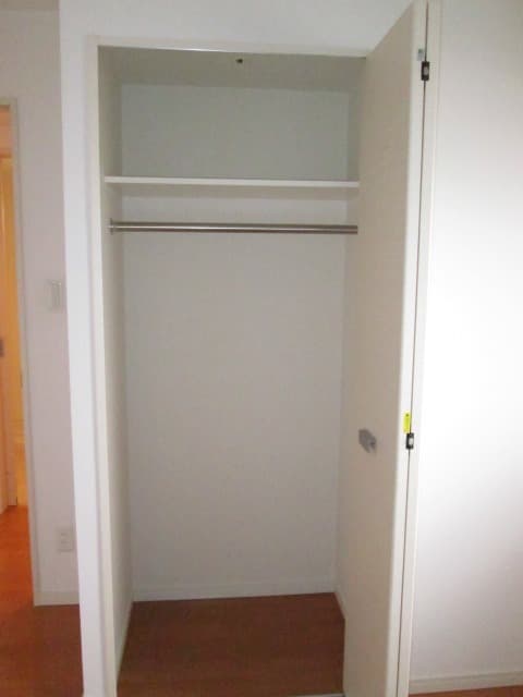 Room image 15