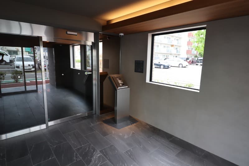 Room image 13