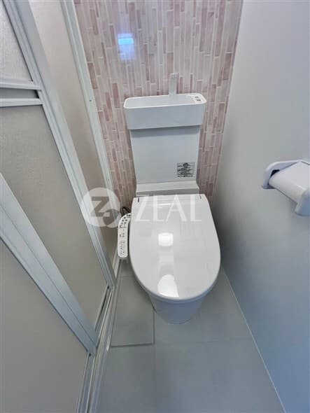 Room image 10