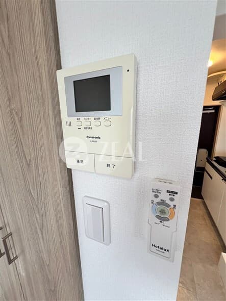 Room image 11