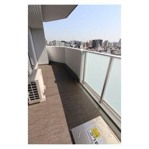 Room image 13
