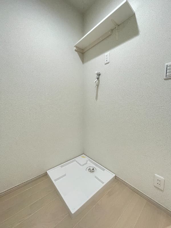 Room image 13