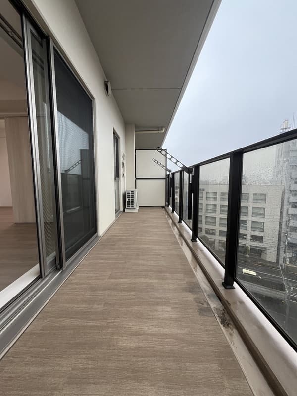 Room image 11