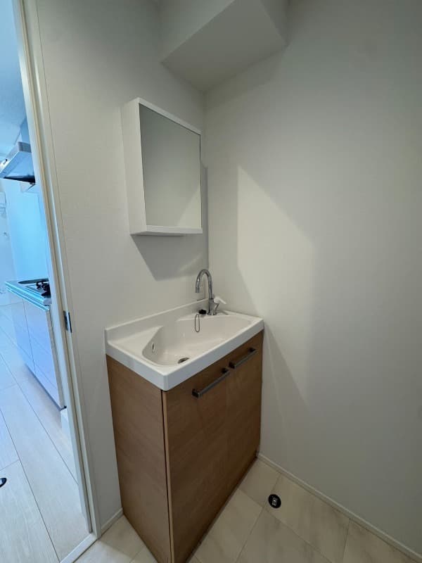 Room image 9
