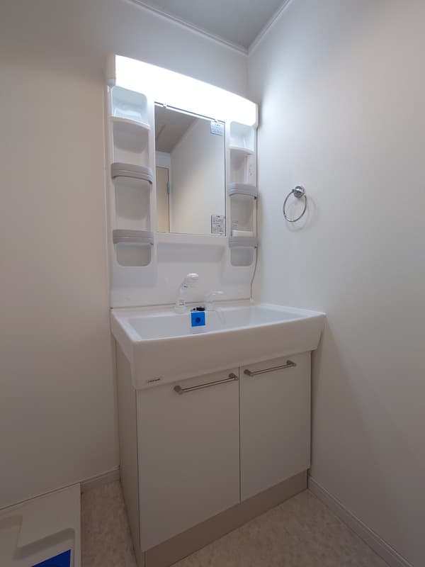 Room image 12