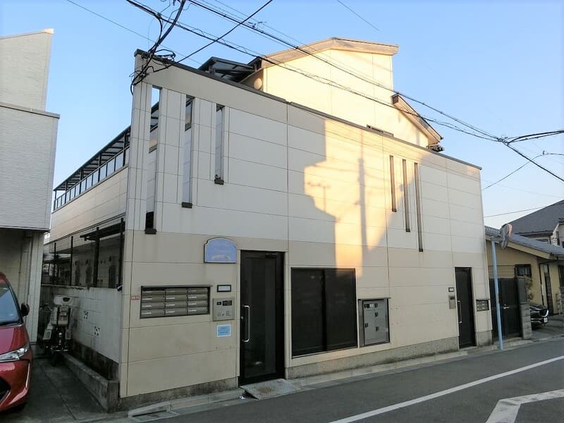 Room image 8