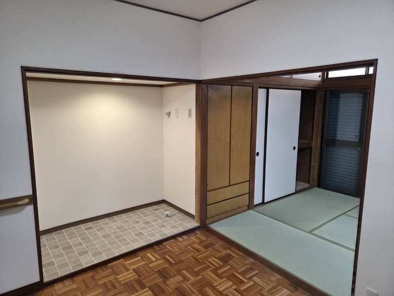 Room image 11