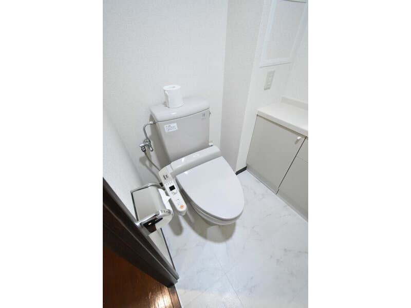 Room image 11