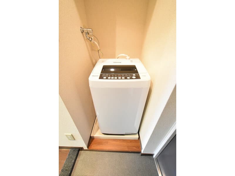 Room image 14
