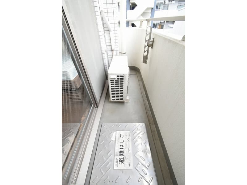 Room image 15