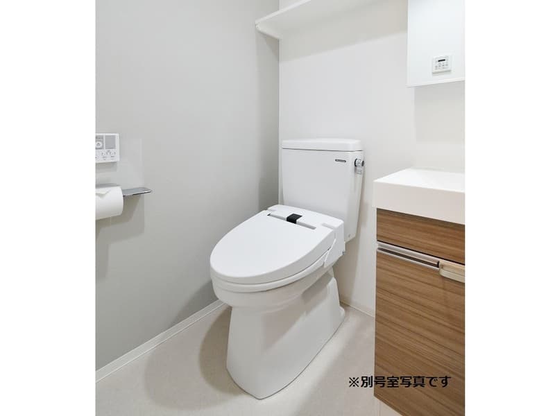Room image 10