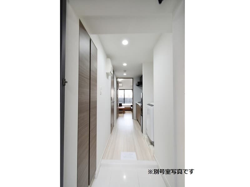 Room image 12