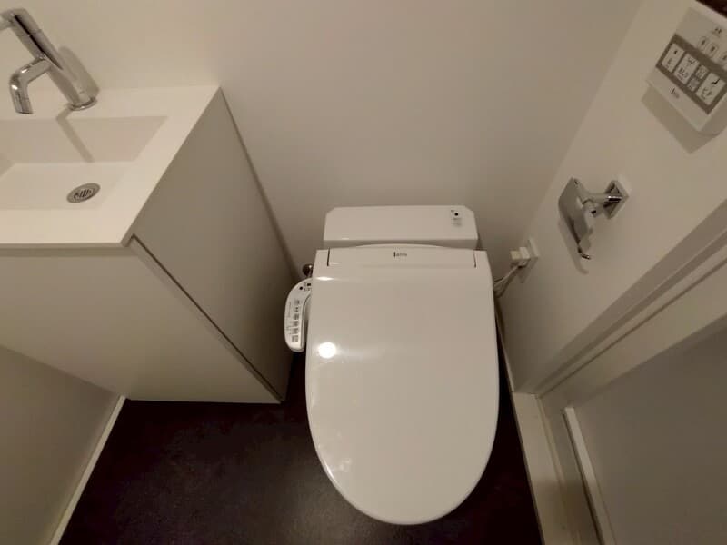 Room image 12