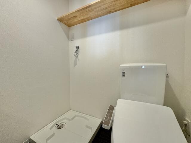 Room image 8