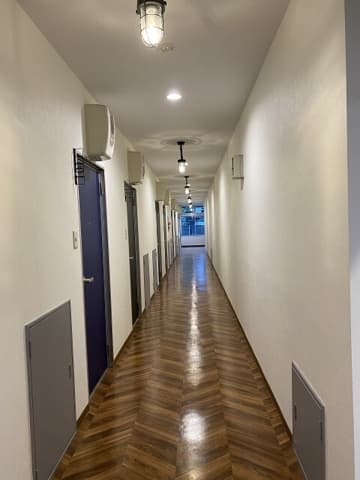 Room image 12