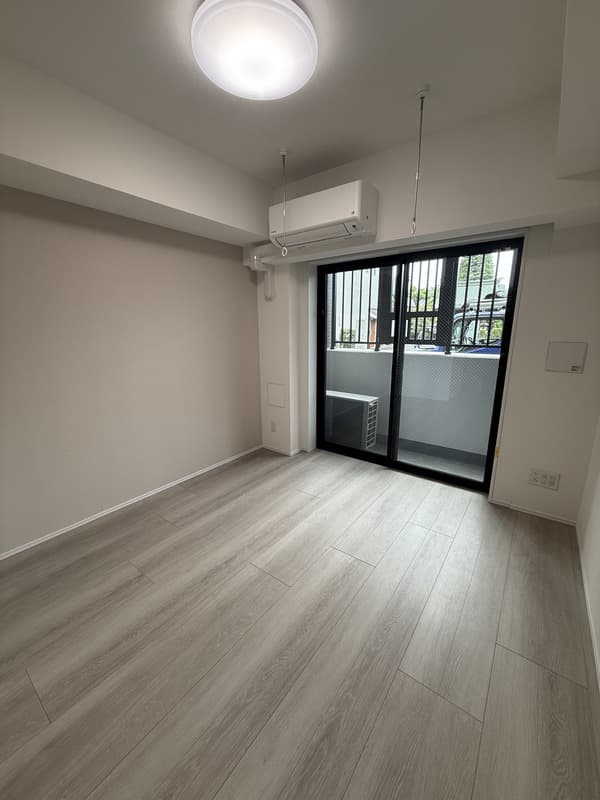 Room image 11
