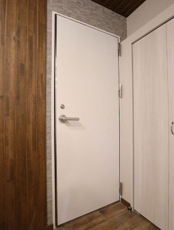 Room image 15