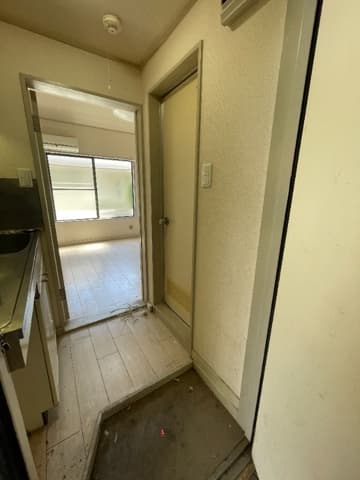 Room image 13