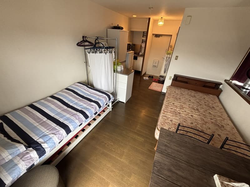 Room image 9