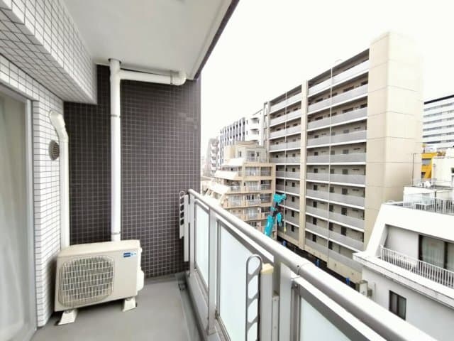 Room image 12