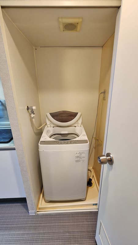 Room image 8