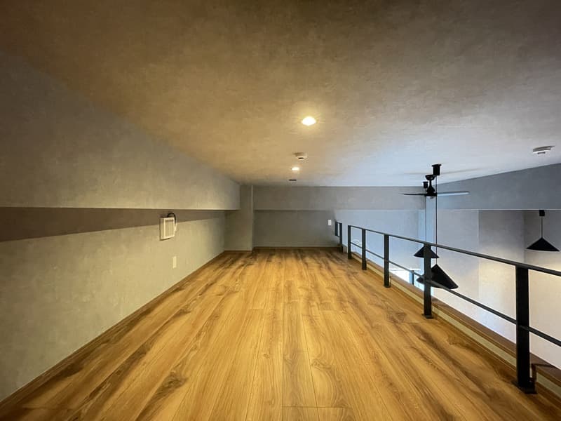Room image 10