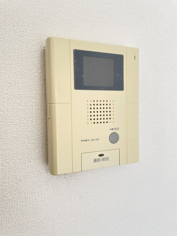 Room image 16