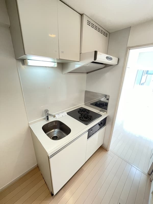 Room image 8