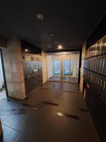 Room image 11