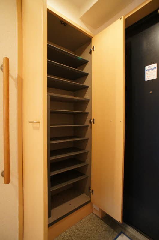 Room image 10
