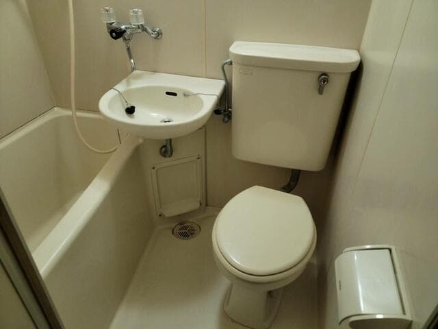 Room image 9