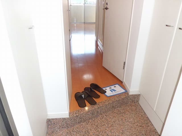Room image 9