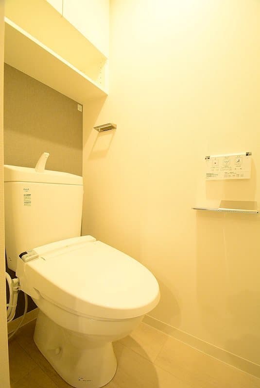Room image 8