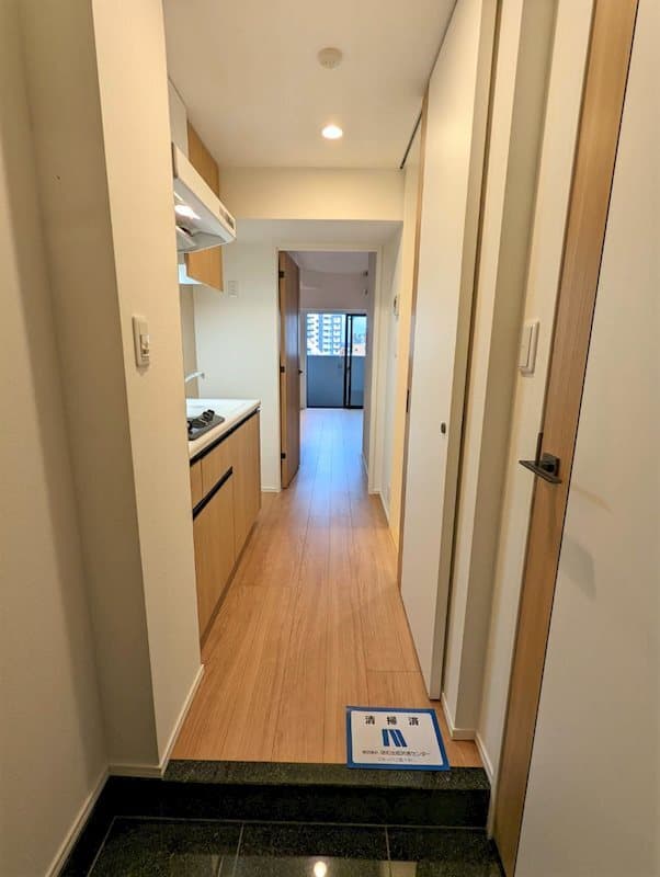 Room image 11