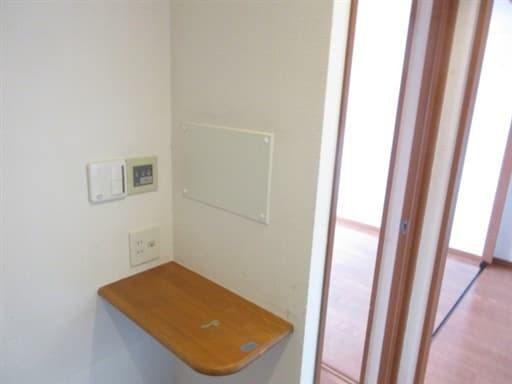 Room image 16