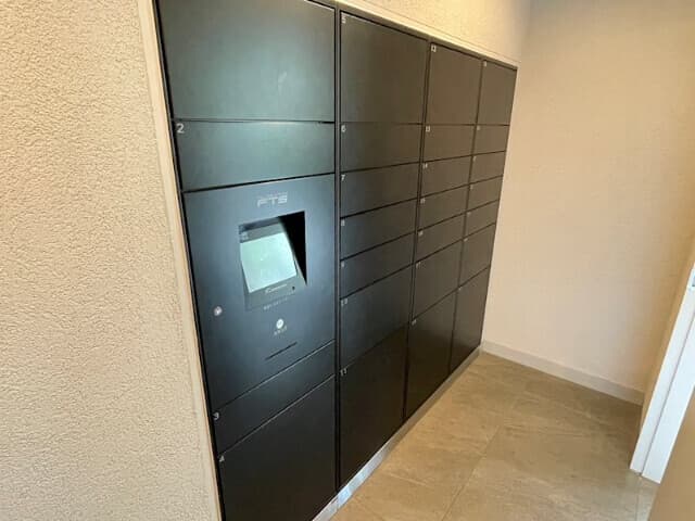 Room image 10