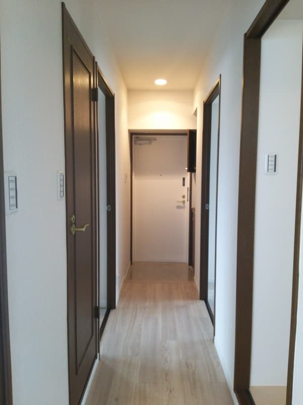 Room image 12