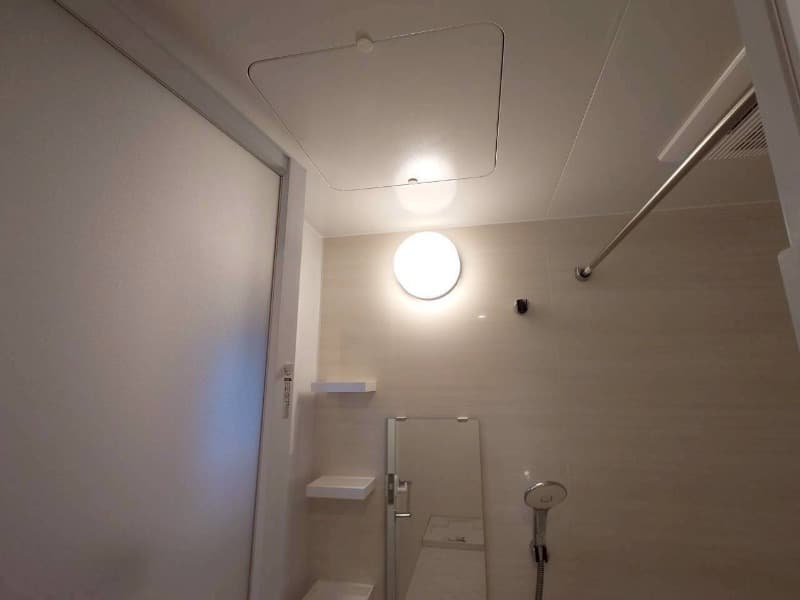 Room image 15