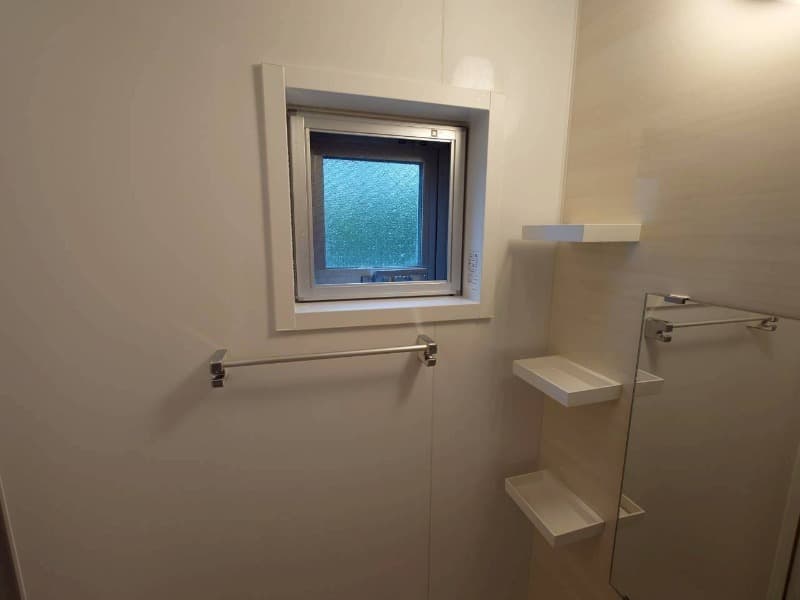 Room image 16