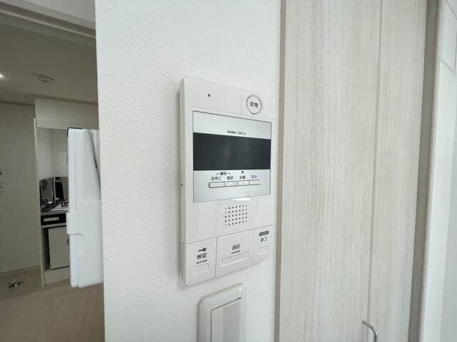 Room image 15