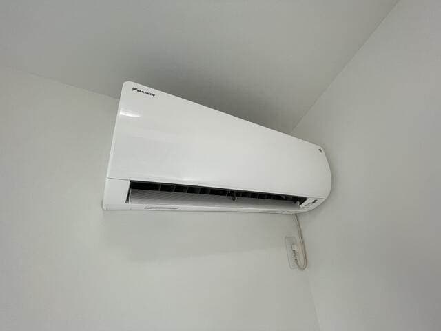 Room image 16